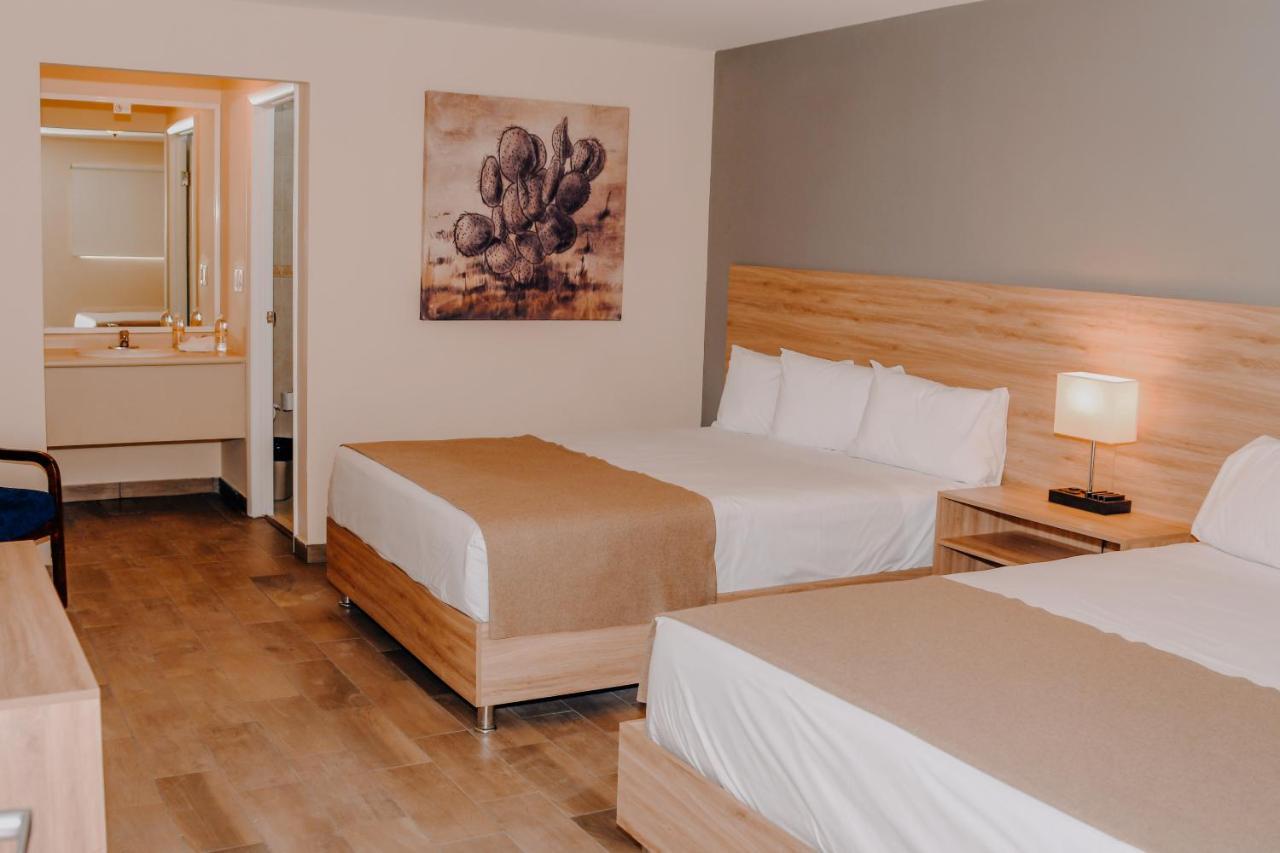 Hotel Dunas Near Consulate Сиудад Хуарес Екстериор снимка