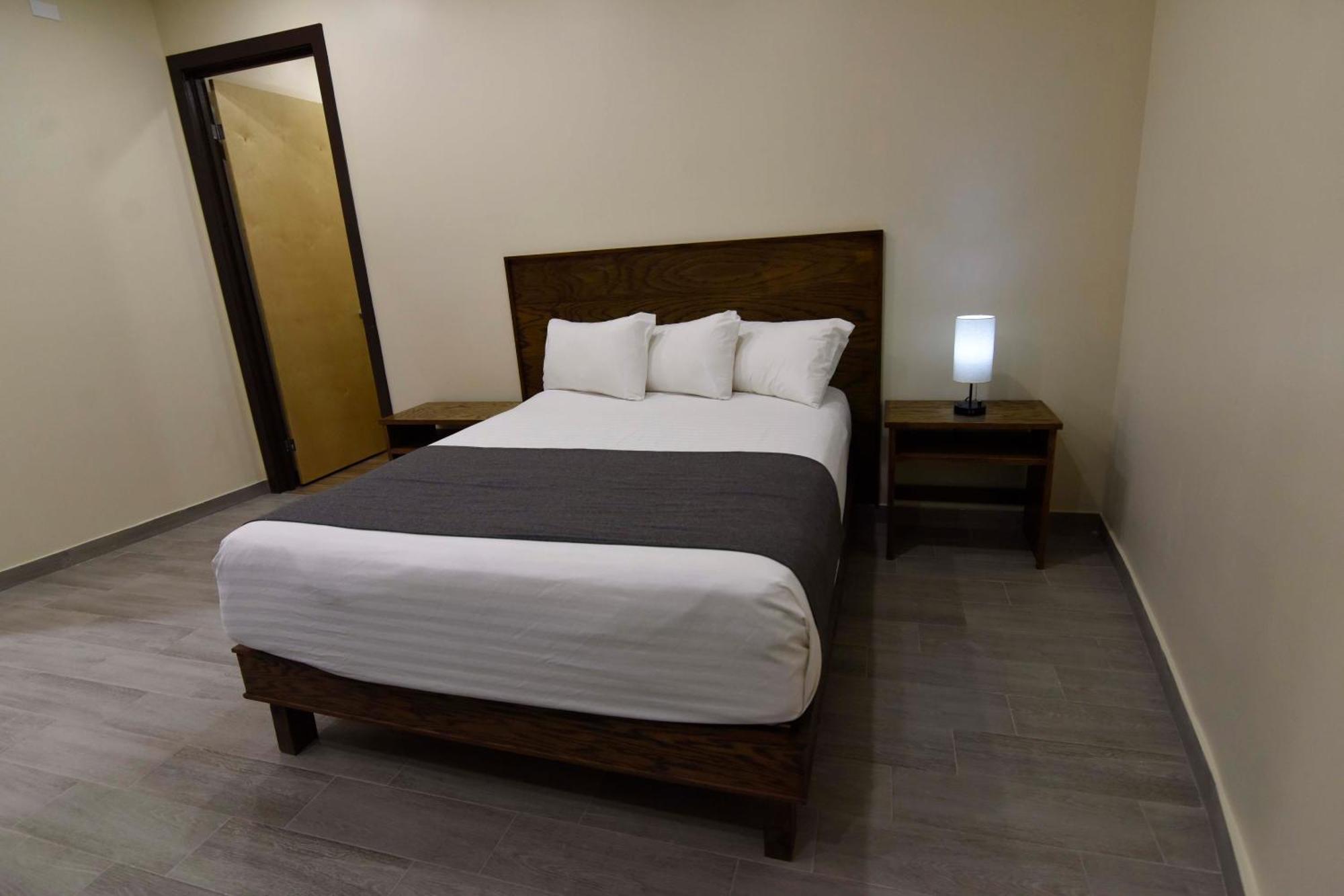 Hotel Dunas Near Consulate Сиудад Хуарес Екстериор снимка
